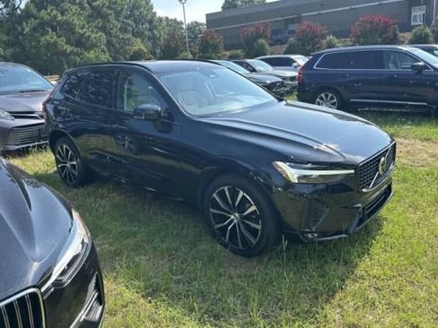 Used 2023 Volvo XC60 B5 Plus w/ Climate Package AWD/4WD image 2
