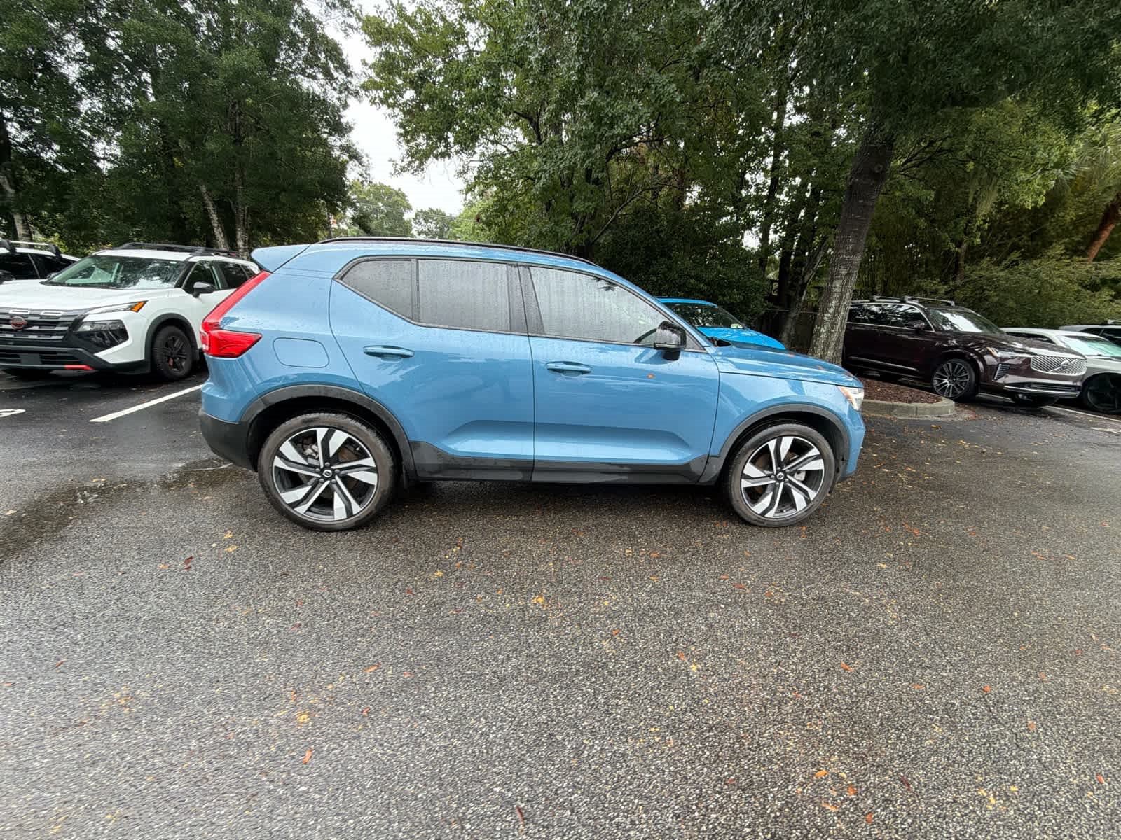 Certified 2024 Volvo XC40 B5 Ultimate w/ Protection Package Premier AWD/4WD image 18