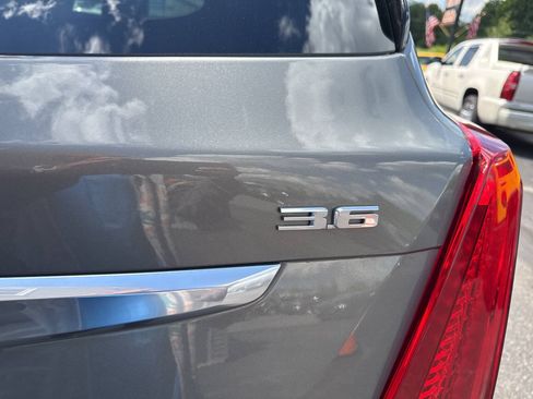Used 2019 Cadillac XT5 Premium Luxury AWD/4WD image 9
