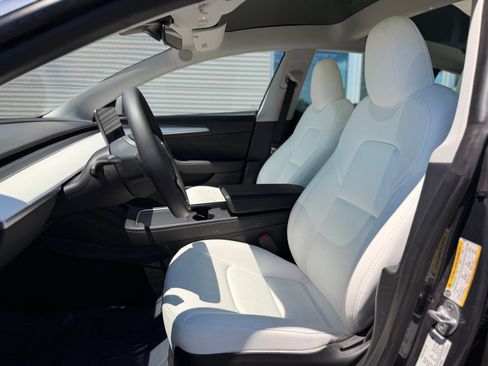 Used 2023 Tesla Model 3 Performance AWD/4WD image 13