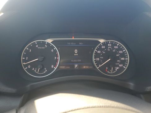 Certified 2024 Nissan Sentra SR w/ SR Premium Package FWD image 32