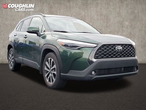 Used 2023 Toyota Corolla Cross XLE w/ Convenience Package image 7