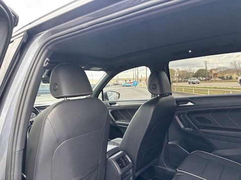 Used 2022 Volkswagen Tiguan SEL R-Line image 26