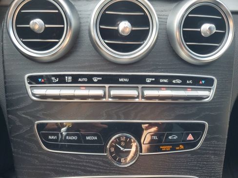 Used 2019 Mercedes-Benz C 300 Sedan image 21