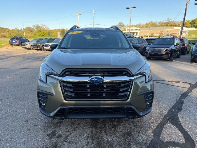 Certified 2025 Subaru Ascent Limited AWD/4WD image 2