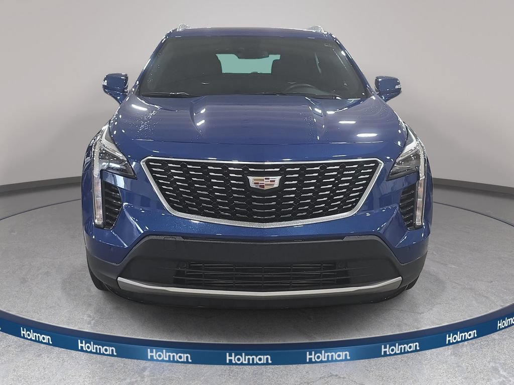 Used 2023 Cadillac XT4 Premium Luxury FWD image 3