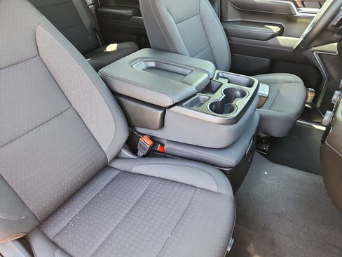 Used 2025 Chevrolet Silverado 1500 LT AWD/4WD image 16