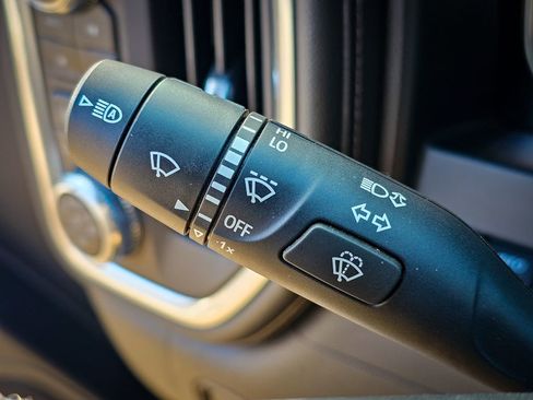 Used 2021 GMC Sierra 1500 Denali w/ Denali Ultimate Package image 23