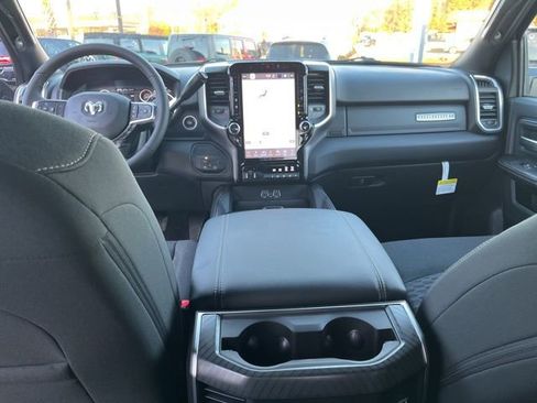 New 2026 RAM 2500 Big Horn AWD/4WD image 13