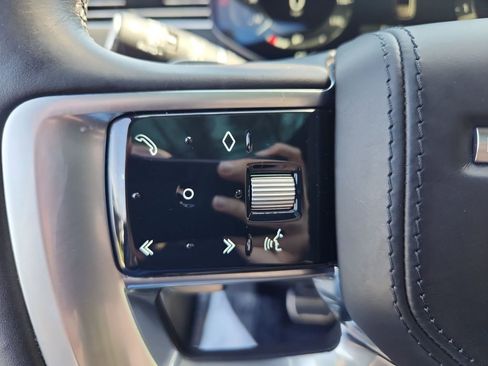 Used 2023 Land Rover Range Rover SE image 19