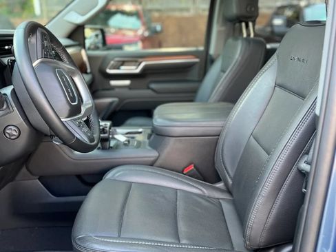 Used 2025 GMC Sierra 1500 Denali w/ Technology Package AWD/4WD image 11