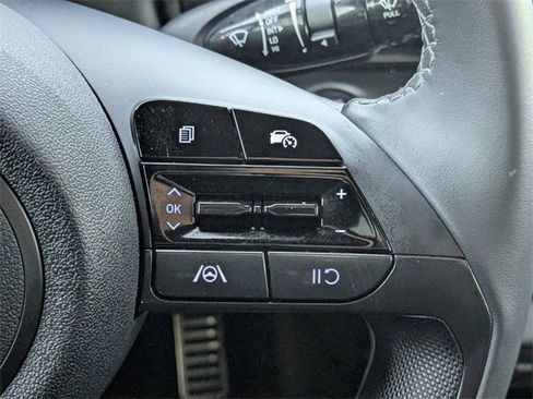 Used 2025 Hyundai Elantra Sport image 29