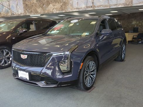 Certified 2024 Cadillac XT4 Sport image 4