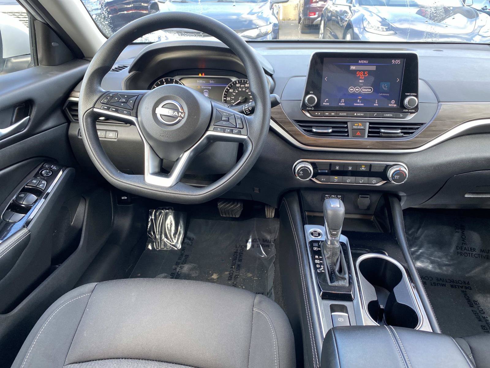 Used 2023 Nissan Altima 2.5 SV AWD/4WD image 11