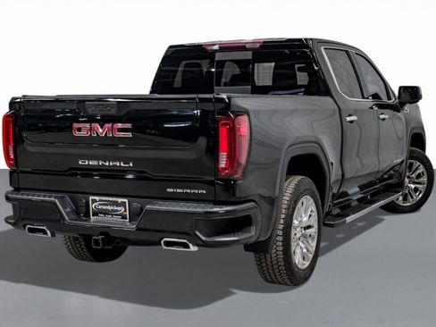 Used 2021 GMC Sierra 1500 Denali image 6