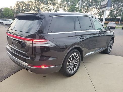 Certified 2024 Lincoln Aviator Reserve w/ Elements Package Plus AWD/4WD image 5