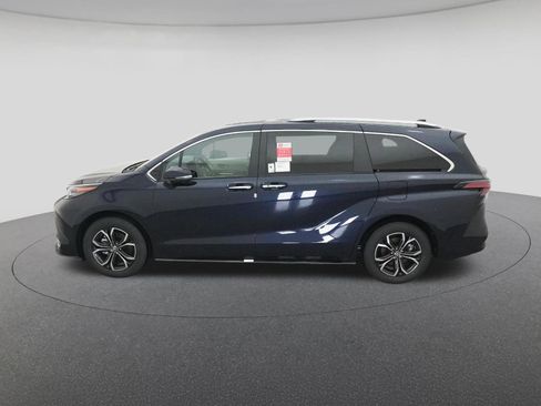New 2026 Toyota Sienna Platinum image 3