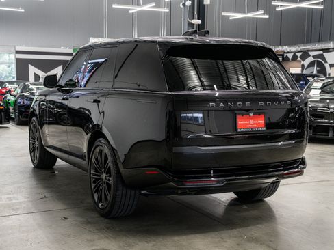 Used 2024 Land Rover Range Rover Autobiography AWD/4WD image 6