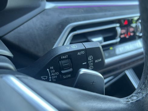 Used 2022 BMW X5 sDrive40i w/ Executive Package image 14