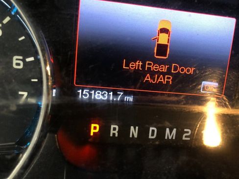 Used 2011 Ford F150 XLT w/ XLT Chrome Pkg image 9