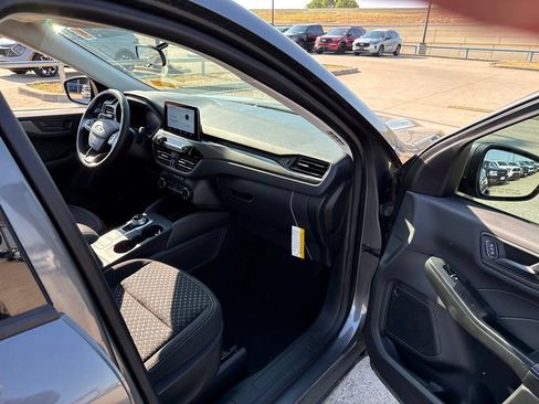 Used 2023 Ford Escape Active FWD image 15