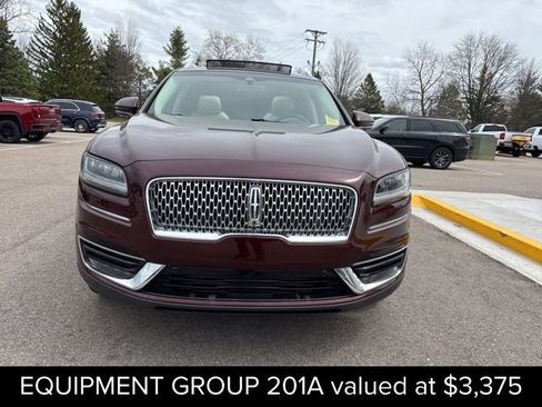 Used 2020 Lincoln Nautilus Reserve w/ Equipment Group 201A image 3