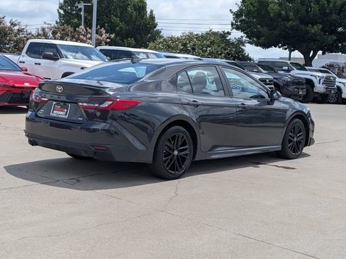 Used 2025 Toyota Camry SE w/ Convenience Package AWD/4WD image 6