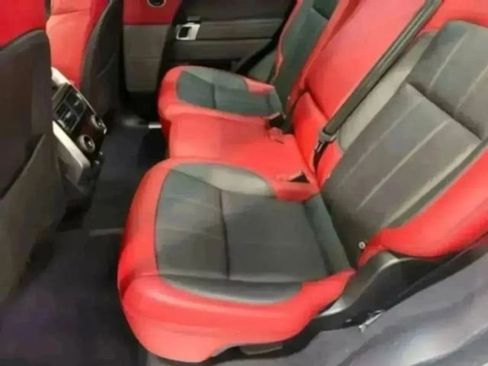 Used 2019 Land Rover Range Rover Sport HSE Dynamic image 27