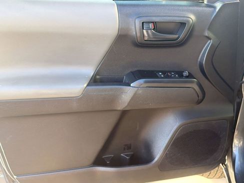 Used 2023 Toyota Tacoma SR RWD image 13