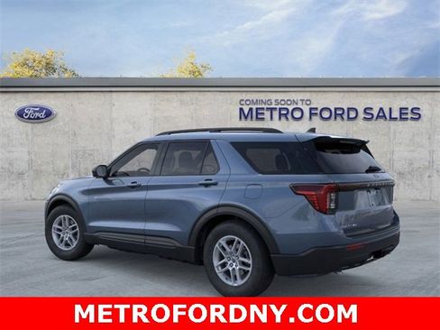 New 2026 Ford Explorer Active image 5