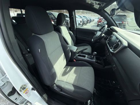 Used 2020 Toyota Tacoma TRD Off-Road image 26