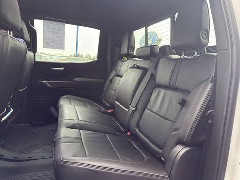 Used 2021 Chevrolet Silverado 1500 High Country w/ Technology Package image 23