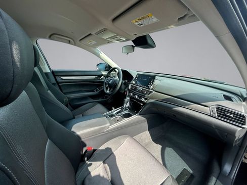 Used 2020 Honda Accord LX image 37