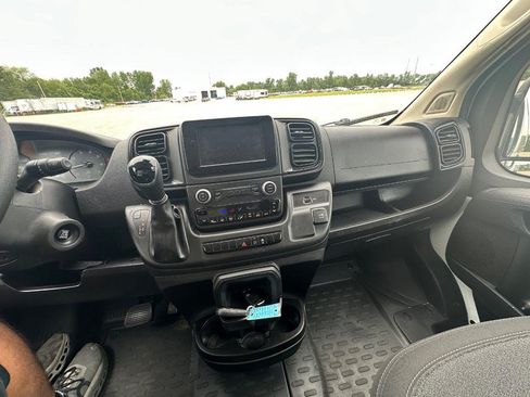 Used 2023 RAM ProMaster 2500 w/ Safety Group (A) FWD image 15