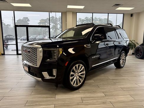 Used 2022 GMC Yukon Denali RWD image 3