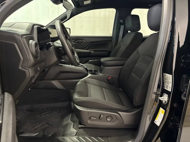 Used 2024 Chevrolet Colorado Trail Boss w/ Advanced Trailering Package AWD/4WD image 12