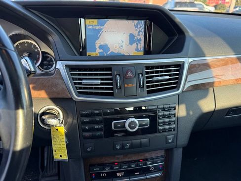 Used 2012 Mercedes-Benz E 350 4MATIC Sedan image 19