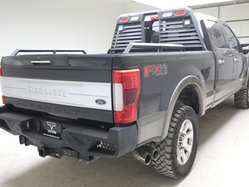 Used 2019 Ford F250 King Ranch w/ King Ranch Ultimate Package AWD/4WD image 4