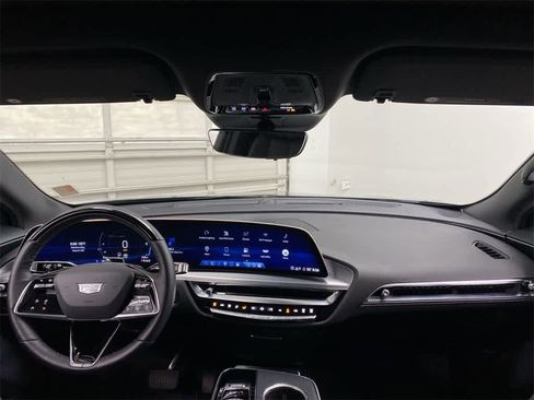 Certified 2025 Cadillac Lyriq Luxury image 13