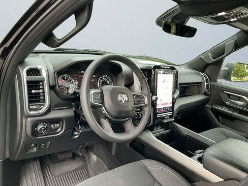 Used 2025 RAM 1500 Big Horn AWD/4WD image 11