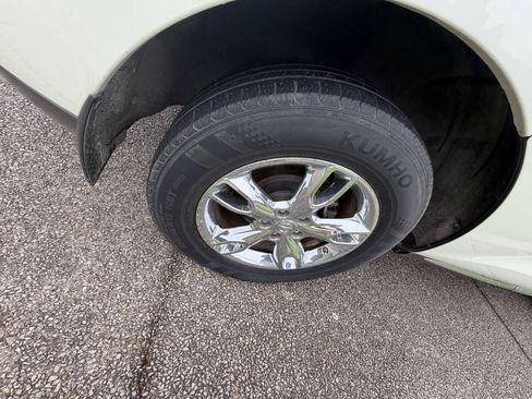 Used 2009 Nissan Murano SL w/ Technology Pkg FWD image 19