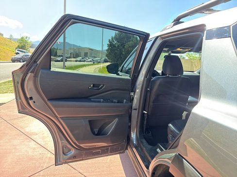 Used 2024 Nissan Pathfinder Rock Creek AWD/4WD image 19