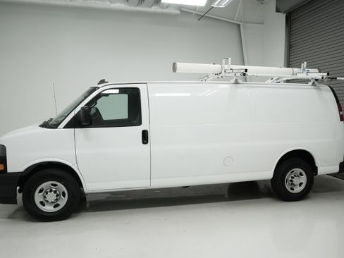 Used 2020 Chevrolet Express 2500 Extended w/ Communications Package image 6