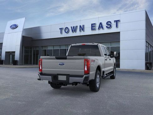 New 2026 Ford F250 XLT w/ FX4 Off-Road Package image 8