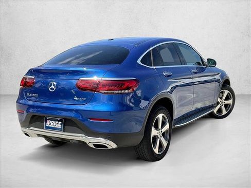 Used 2023 Mercedes-Benz GLC 300 4MATIC Coupe image 2