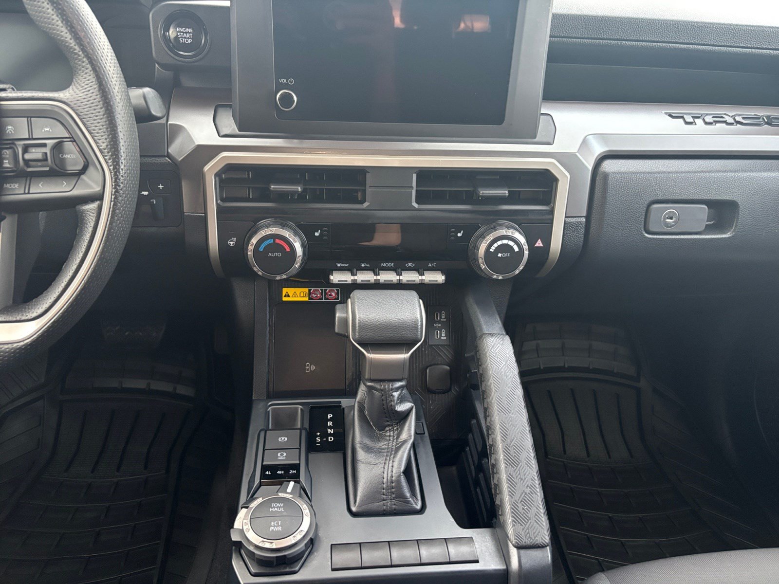 Used 2024 Toyota Tacoma SR5 AWD/4WD image 12