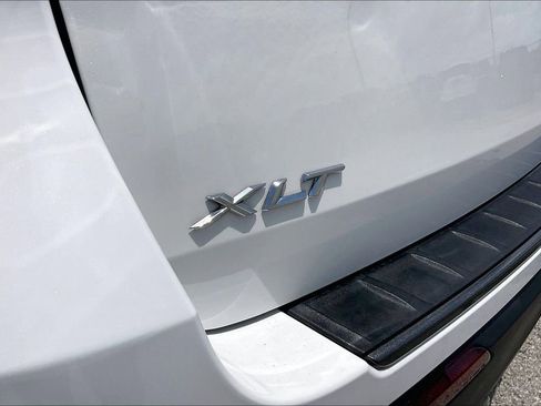 Used 2023 Ford Explorer XLT w/ Equipment Group 202A RWD image 21