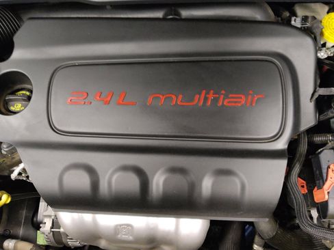Used 2018 Jeep Compass Sport w/ Tech Group AWD/4WD image 30