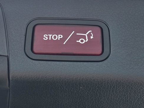 New 2026 Mercedes-Benz GLB 250 4MATIC image 35