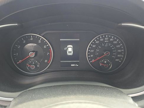 Used 2022 Kia Stinger GT1 RWD image 3